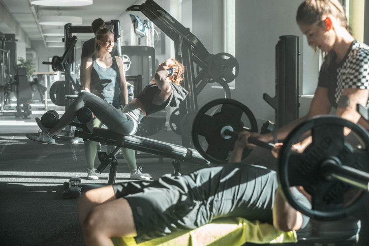 Dein Training Modernste Geräte