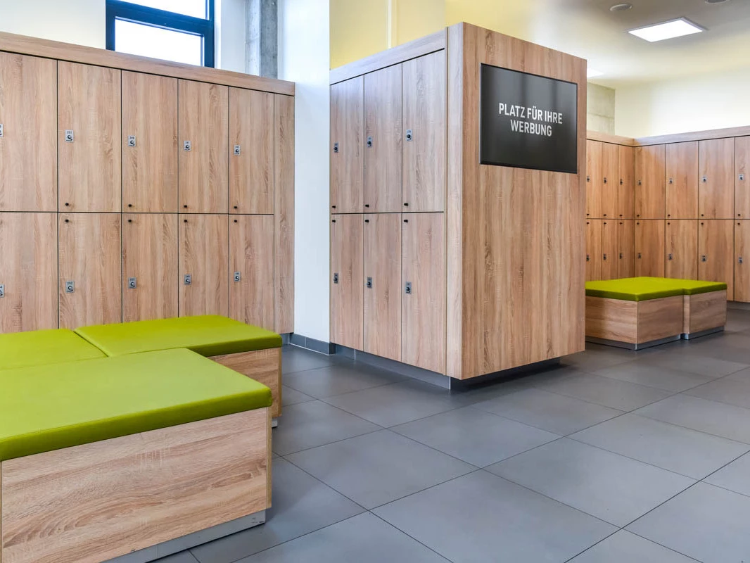 Beispiel Monitor im Studio - Umkleide